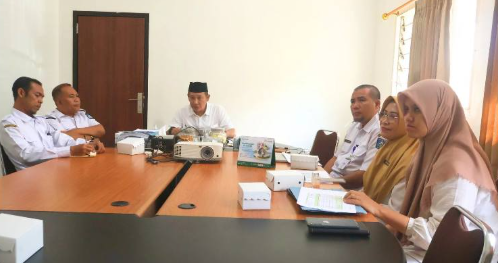 Rapat pembahasan progres Paket Strategis di Ruang Rapat Asisten I Kantor Gubernur NTB